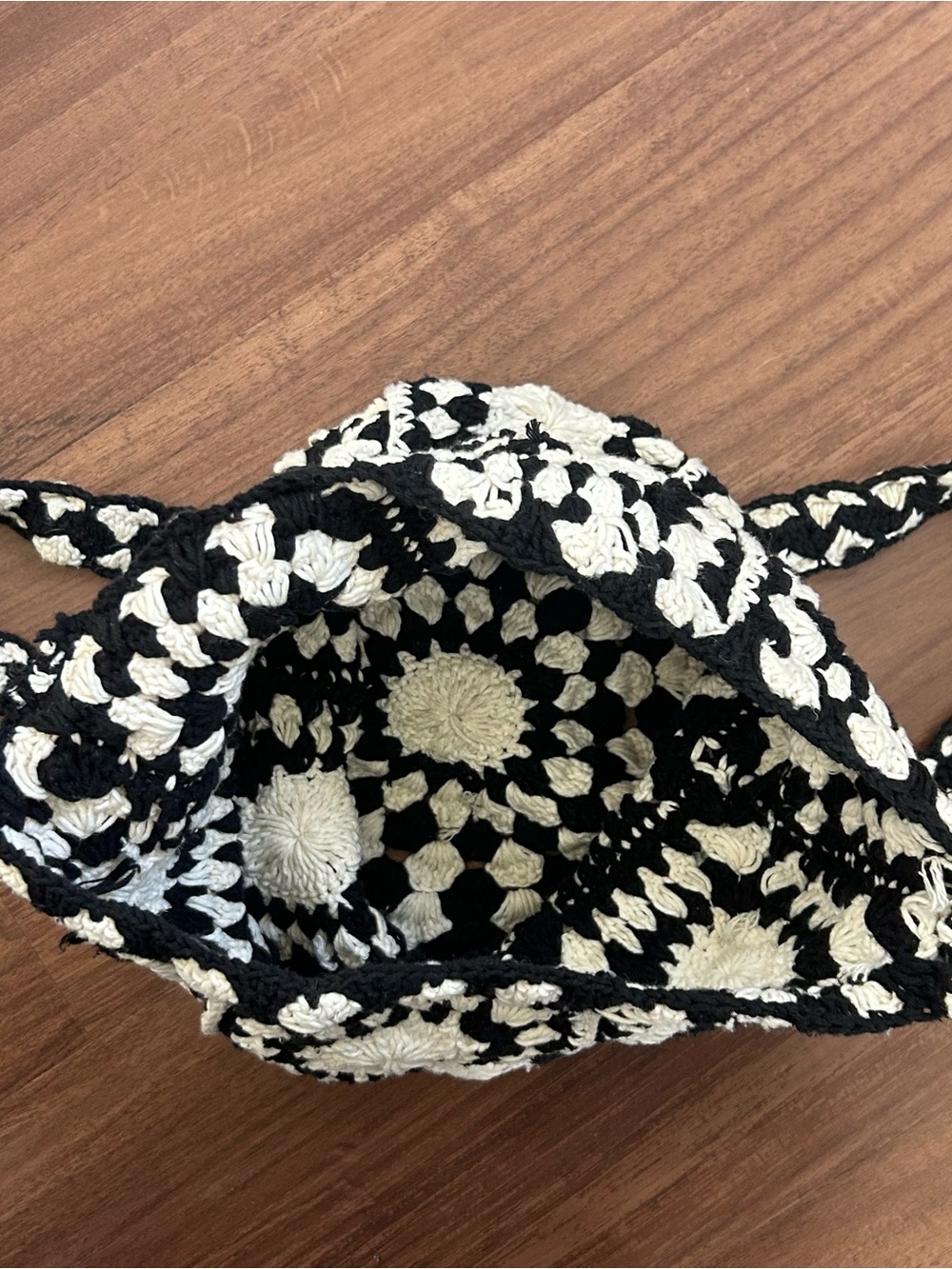 Urban Outfitters Crochet Granny Square Shoulder Bag Boho Black Cream - Picture 11 of 15